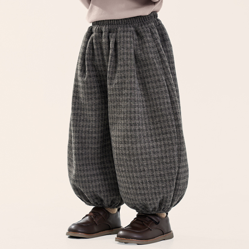 控えめチェック裏ボアバルーンパンツ