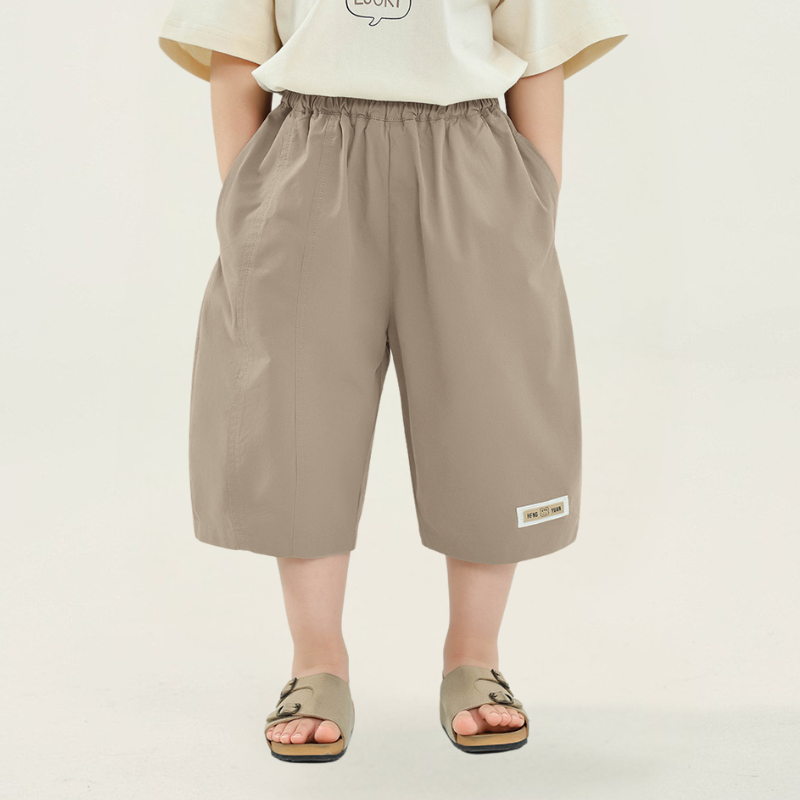 裾タグ付き7分丈パンツ
