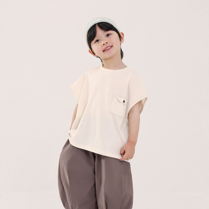 胸元ポケット付きタンクトップ