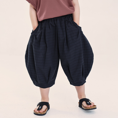 控えめボーダーコットン七分丈パンツ