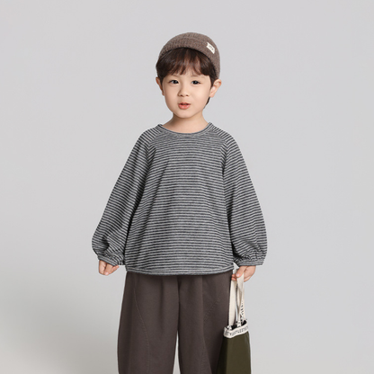 細ボーダー長袖Tシャツ