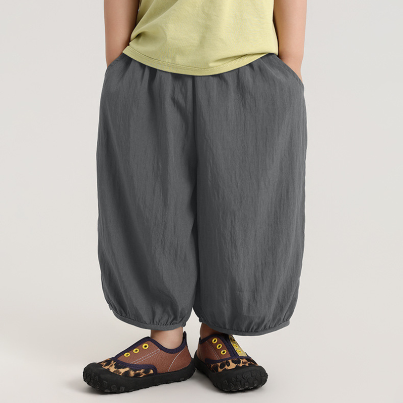 シボ感薄手八分丈パンツ