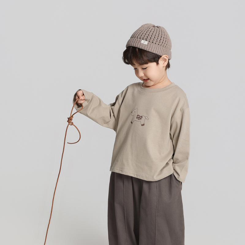 馬プリント純綿ロングTシャツ