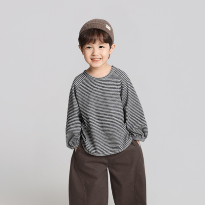細ボーダー長袖Tシャツ