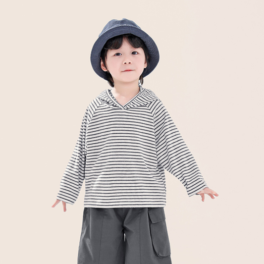 ニュアンスグレーボーダーパーカー