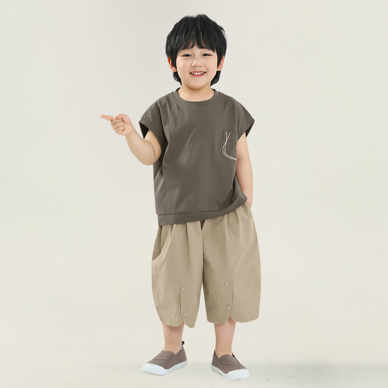 前ボタン飾り7分丈パンツ