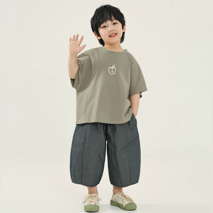 りんごプリントTシャツ