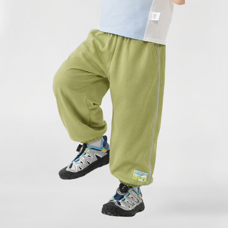 速乾素材ゴム裾スウェットパンツ