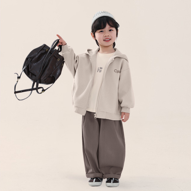 センタープリーツ無地パンツ