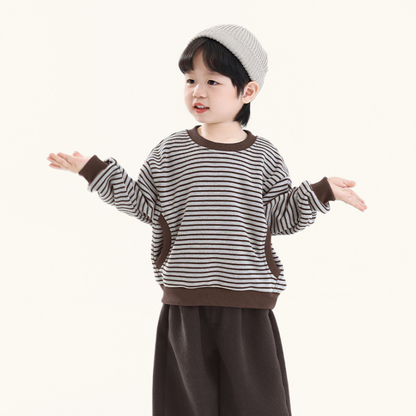 裏ボアボーダー柄プルオーバー