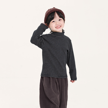 細ボーダーハイネック長袖