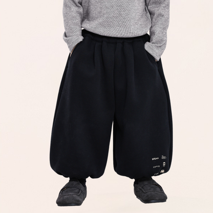 裾プリント裏ボアパンツ