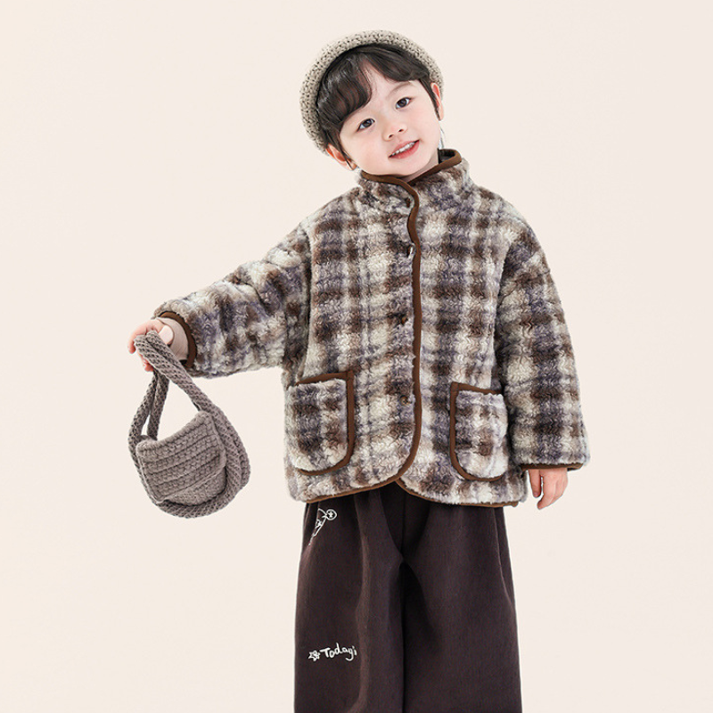 チェックボアコート