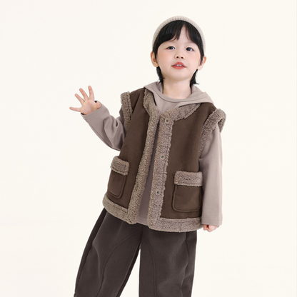 シープボア縁取りベスト