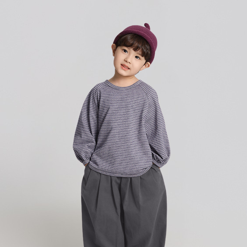細ボーダー長袖Tシャツ