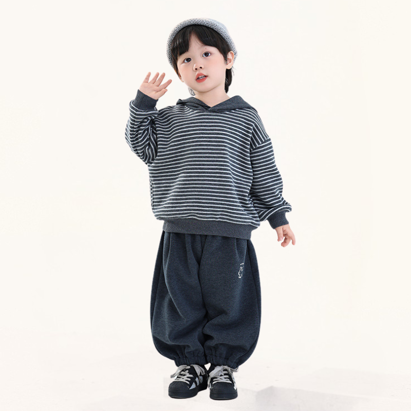 グレー裏ボアバルーンパンツ