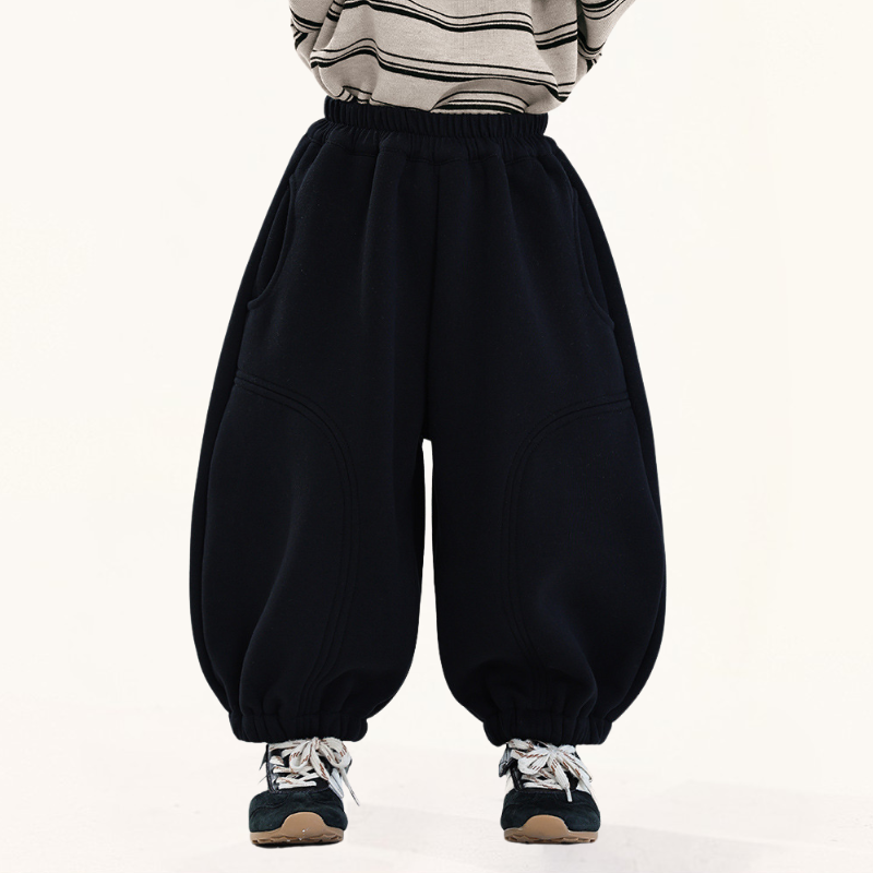 こだわりディテール裏ボアパンツ