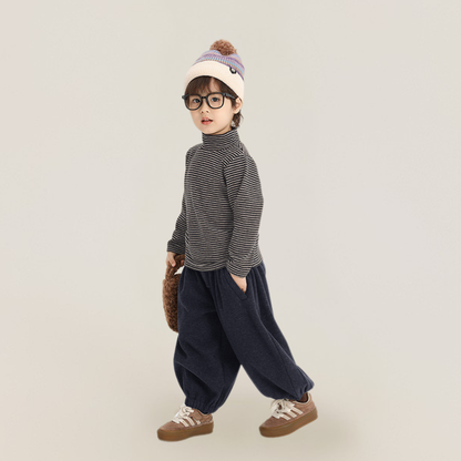 フロントボタン付き裏ボアパンツ