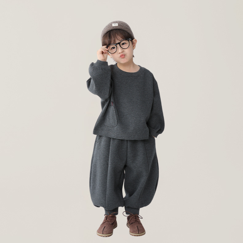 梨ワッペンスウェットセットアップ