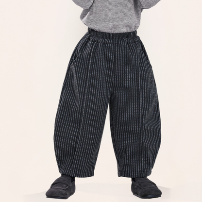 チョークストライプ裏ボアパンツ