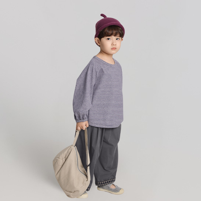 細ボーダー長袖Tシャツ