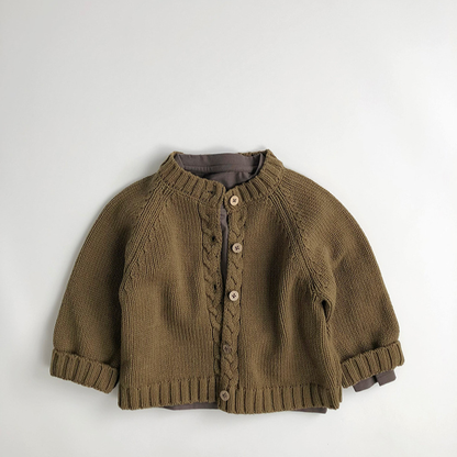 前立てケーブル編みニットカーディガン