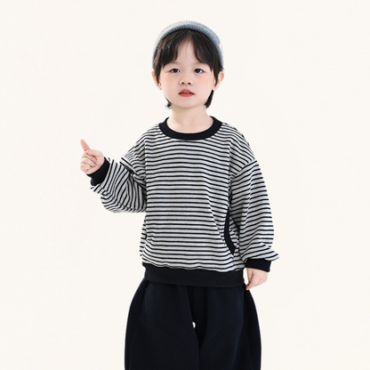 裏ボアボーダー柄プルオーバー