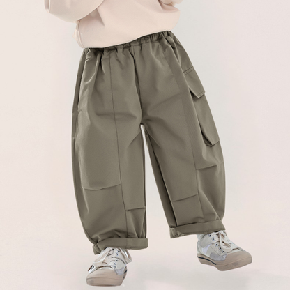 片側ポケットカジュアルパンツ