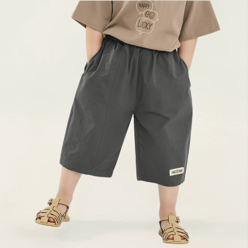 裾タグ付き7分丈パンツ