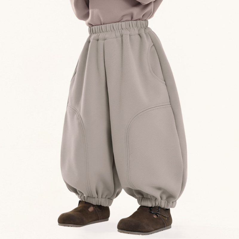 こだわりディテール裏ボアパンツ