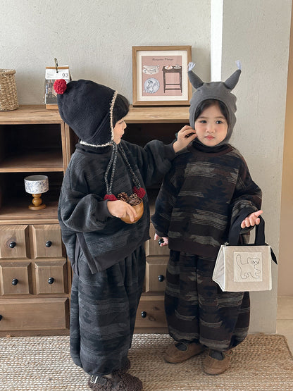 Fleece-lined high-neck set